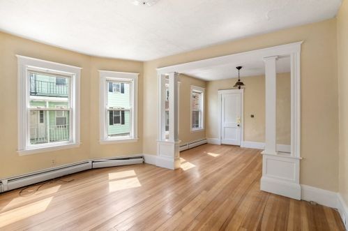 34 Park St, Salem MA 01970-4927 exterior