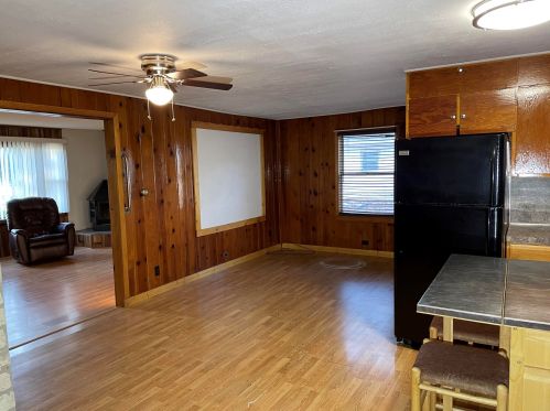 2087 Whitehall Rd, Meskegon MI 49445-1043 exterior