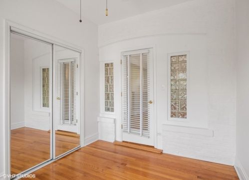 722 Oakdale Ave, Chicago IL  60657-5212 exterior