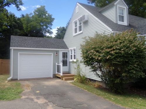 456 Adams St, Manchester, CT 06040-2713