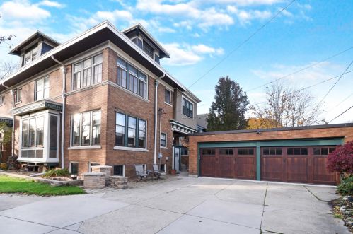 2934 Shepard Ave, Milwaukee, WI 53211-3434