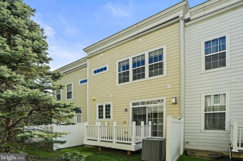 2139 Little Sorrel Way, Silver Spring MD 20902-2893 exterior