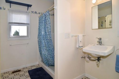 18 Atwells Ave, Providence RI 02909-1026 exterior