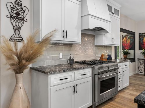 2511 Stoney Brook Ct, Manitowoc WI 54220-8640 exterior