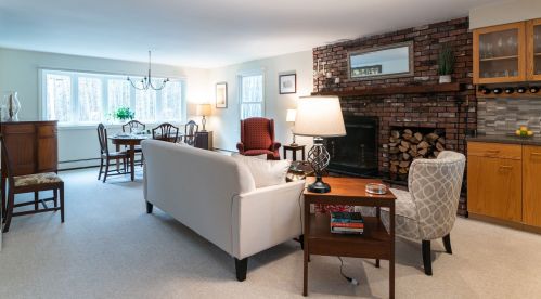 136 Sewalls Fls Rd, Concord NH 03301-4725 exterior