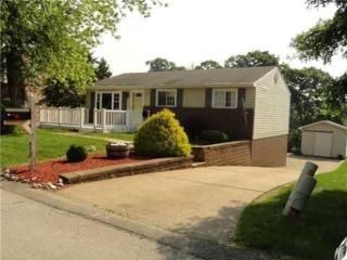 808 Blue Rdg Rd, Pittsburgh PA  15239-2805 exterior