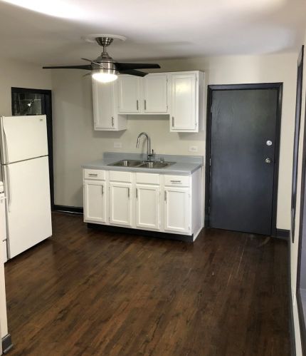 2223 Hoyne Ave, Chicago IL 60643-1121 exterior