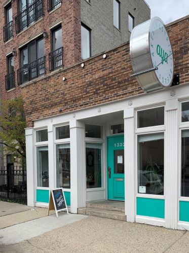 1336 Grand Ave, Chicago IL  60642-8096 exterior