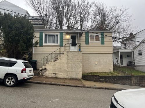 212 Elizabeth St, Pittsburgh, PA 15207-1820