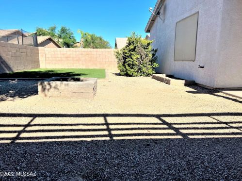 8870 Mountain Spring Dr, Tucson AZ  85747-5659 exterior