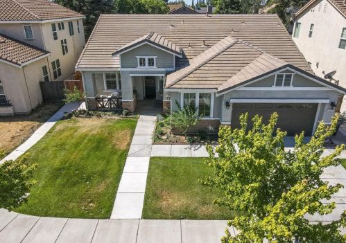 1072 Bennington Ave, Turlock CA  95382-0555 exterior