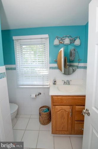 3255 Maple Rd, Huntingdon Valley PA exterior