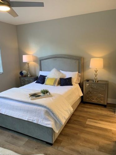 8400 Excalibur Cir, Naples FL 34108-7747 exterior