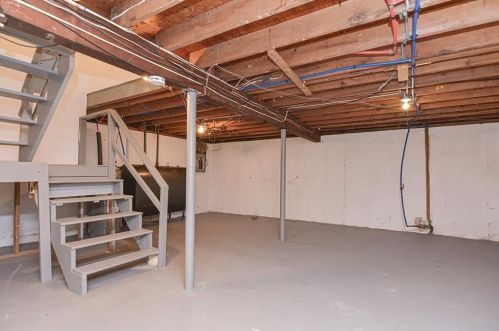 38 Berkshire St, Providence RI 02908-2503 exterior