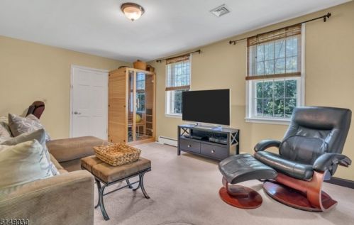 234 Old York Rd, Bridgewater NJ 08807-2686 exterior