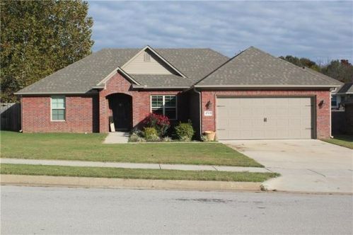 4703 Cory St, Springdale, AR 72762-1807