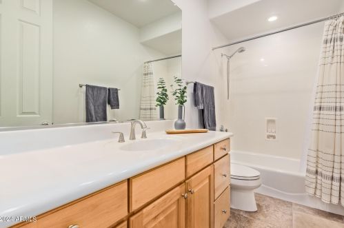 1642 Lynx Way, Chandler AZ 85249-3011 exterior