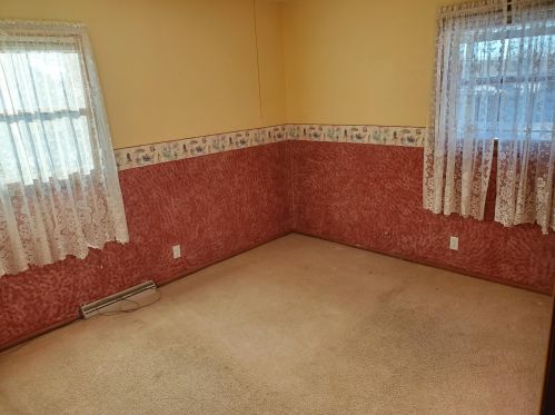 1130 Thomas St, Manitowoc WI 54220-2250 exterior