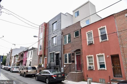 2342 Gerritt St, Philadelphia PA  19146-4107 exterior