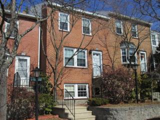 77 Derryfield Ct, Manchester, NH 03104-4548