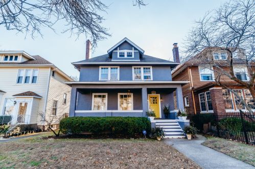 1131 Morse Ave, Chicago IL  60626-3501 exterior