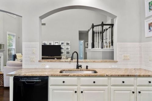 4996 Dunwoody Ter Cv, Atlanta GA 30338-2330 exterior