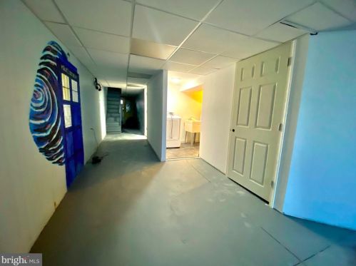 7026 Greene St, Philadelphia PA 19119-3114 exterior