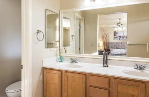 1006 Esplanade Cir, Folsom CA 95630-7360 exterior