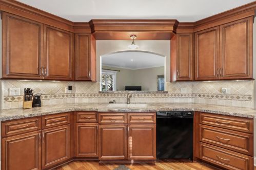 7420 Crawford Ave, Milwaukee WI  53220-1732 exterior