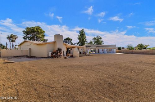 8622 40 Dr, Phoenix AZ 85019-1206 exterior