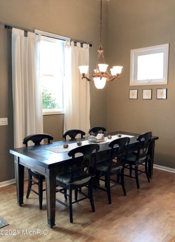 6856 118 Ave, Fennville MI 49408-9766 exterior