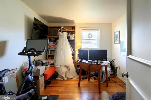 1131 Hermosa Ave, Lancaster PA 17601-1526 exterior