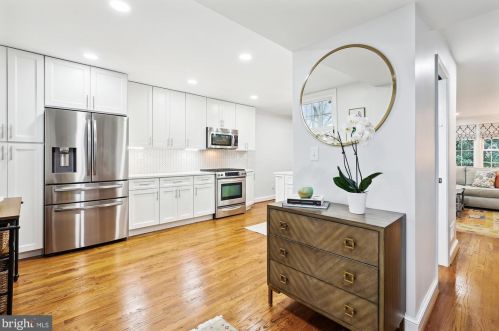 1715 Belle Haven Rd, Alexandria VA  22307-1223 exterior