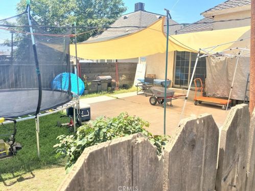 2630 L St, Bakersfield CA 93304-3045 exterior