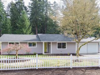 3996 Willamette Dr, Portland, OR 97267-6016