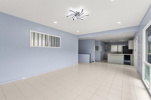 1583 Ala Lani St, Honolulu, HI 96819-1444