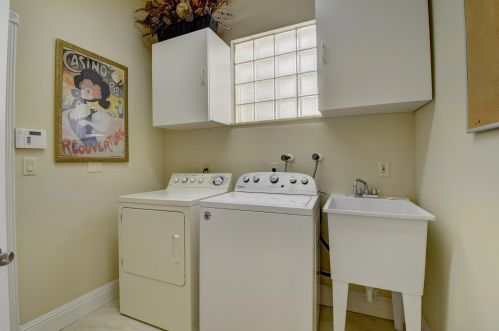 10054 Armani Dr, Boynton Beach FL 33437-3743 exterior