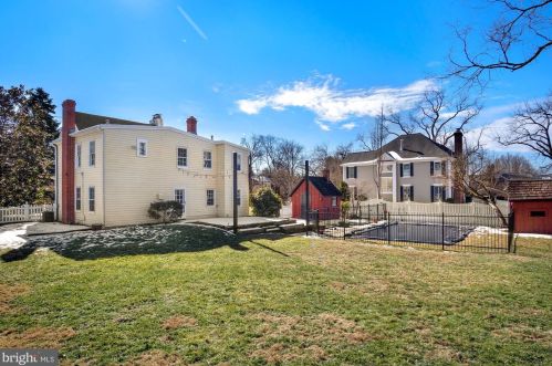 307 Great Falls Rd, Rockville MD exterior