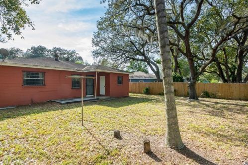 1918 Shadowlawn Ave, Tampa FL 33610-5151 exterior