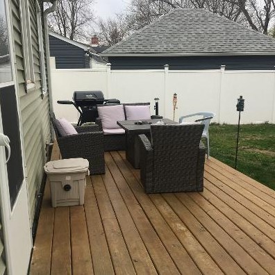 1521 Marquette Rd, Joliet IL 60435-6715 exterior