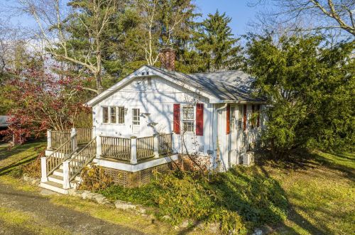 347 Lauer Rd, Poughkeepsie NY 12603-3942 exterior