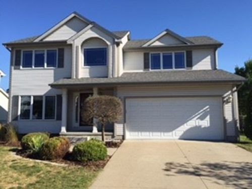 820 Spruce St, Waukee, IA 50263-9509