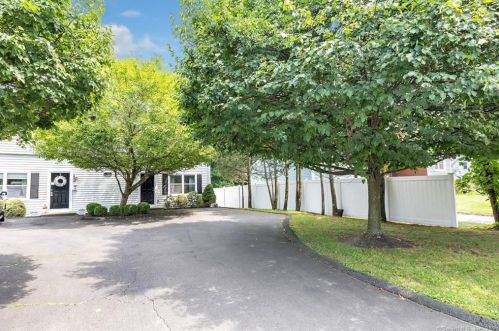 12 Lindenwoods Rd, Norwalk, CT 06851-1507