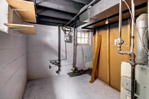 3035 73rd St, Milwaukee WI  53210-1068 exterior