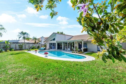 21176 Escondido Way, Boca Raton FL  33433-2505 exterior