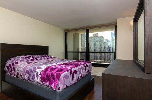 1030 State St, Chicago IL  60605-2203 exterior