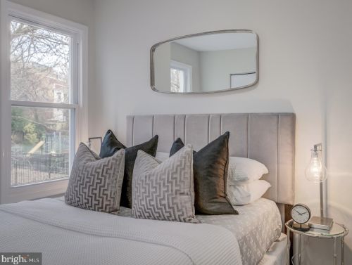 1212 Kirby St, Washington DC  20001-1202 exterior