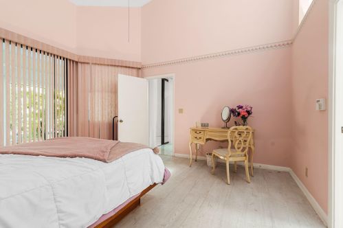 7279 Le Chalet Blvd, Boynton Beach FL 33472-5035 exterior