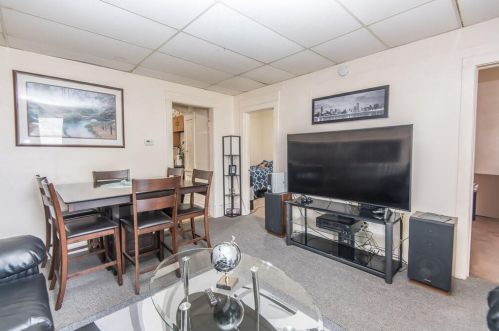 1767 Pearl St, Milwaukee WI 53204-3165 exterior