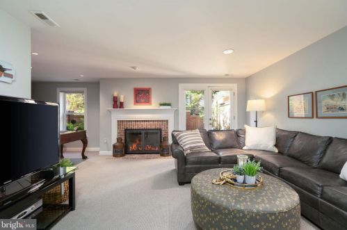 1532 Hampton Hill Cir, Mc Lean VA  22101-6020 exterior